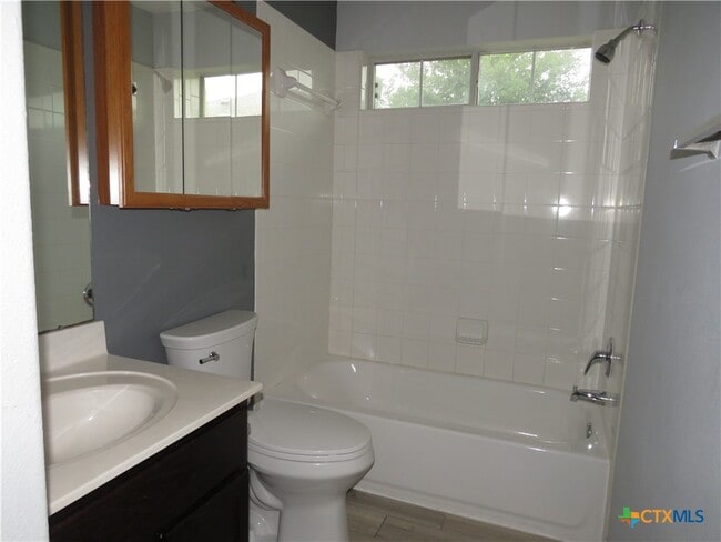 Building Photo - 18913 Leigh Ln