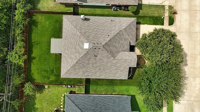 Building Photo - 2502 Blue Holly Dr