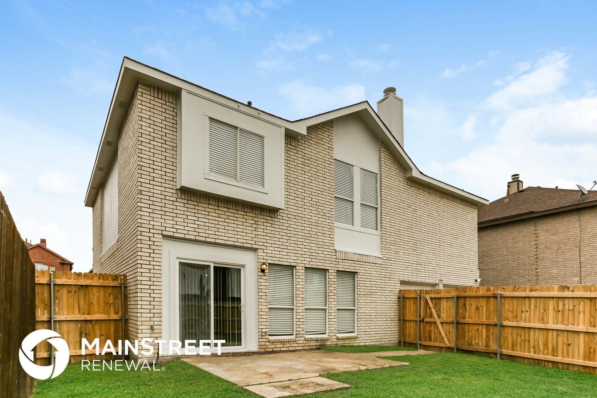 Building Photo - 1954 Pin Oak Ln