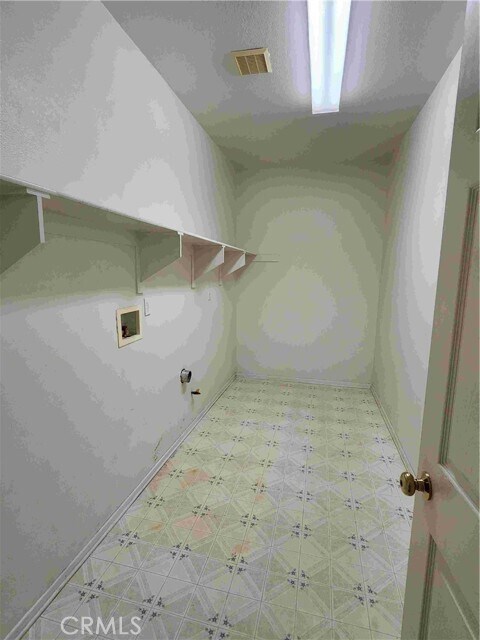 Building Photo - 30897 Anderson Cir