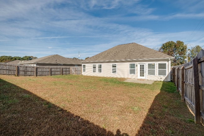 Building Photo - 103 Blossom Ct