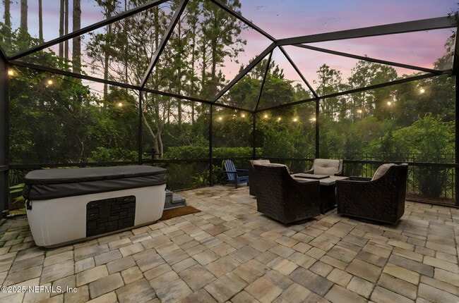 Building Photo - 22 Medio Dr