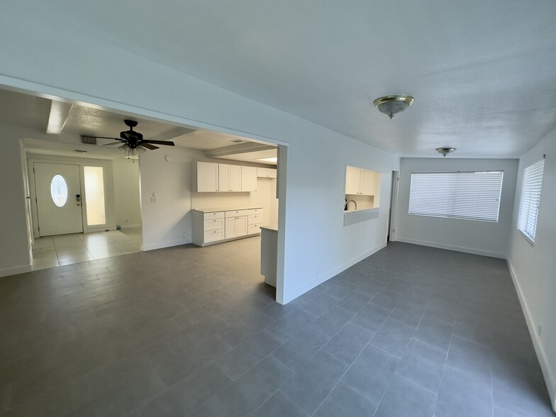 Family Room - 24171 Laulhere Plz