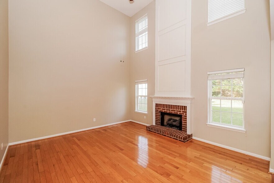 Building Photo - 7809 Leisure Ln