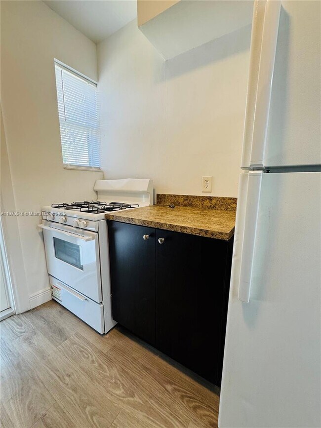 Building Photo - 330 86th St