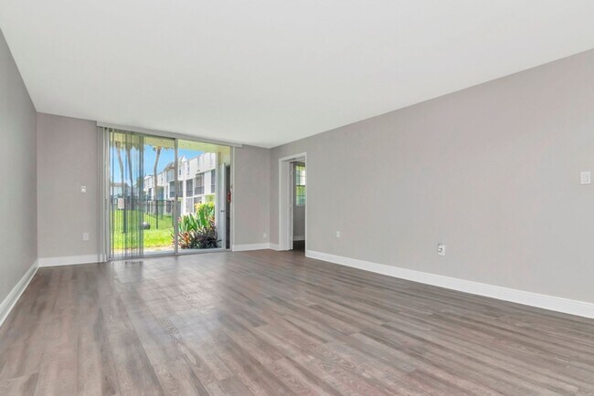 Building Photo - Move In Special - Up to 1 Month Free - Gro...