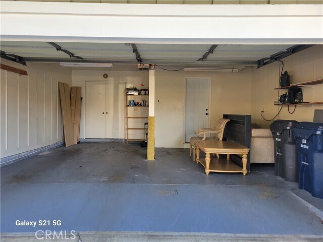 Building Photo - 16862 Coach Ln