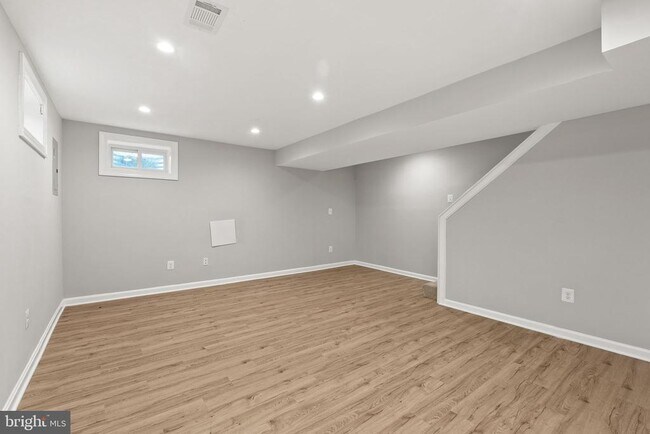 Building Photo - 4314 Wheeler Rd SE