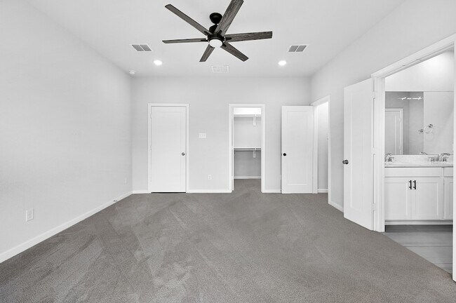 Building Photo - 9119 Brixham Dr