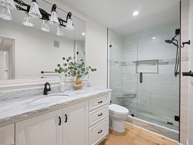 Building Photo - 12023 Alta Carmel Ct