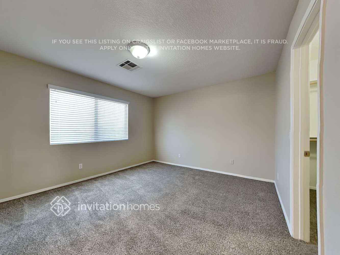 Building Photo - 3909 N 103rd Dr