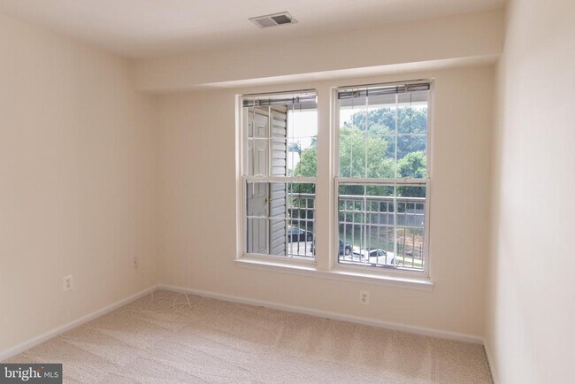 Building Photo - 7505 Calderon Ct