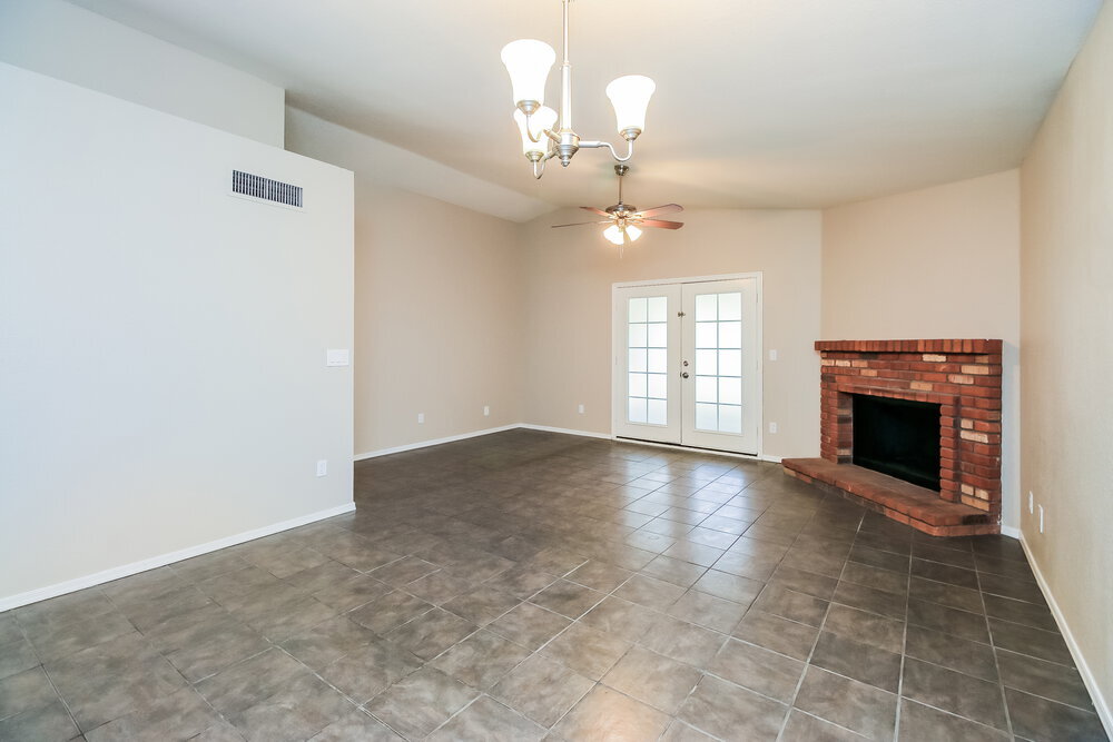 Building Photo - 1616 N Alta Mesa Dr