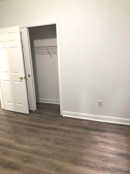 Building Photo - 120 Berkshire St