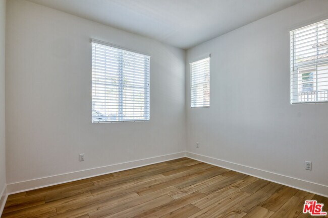 Building Photo - 5603 Kate Way