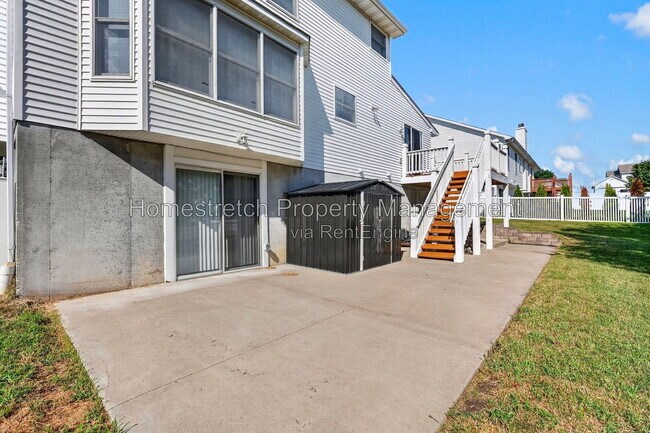 Building Photo - 6910 Emmons Dr