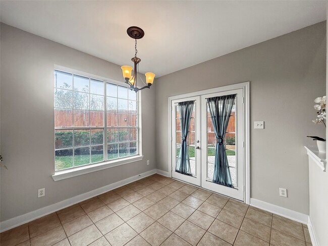 Building Photo - 1762 Lakeside Enclave Dr