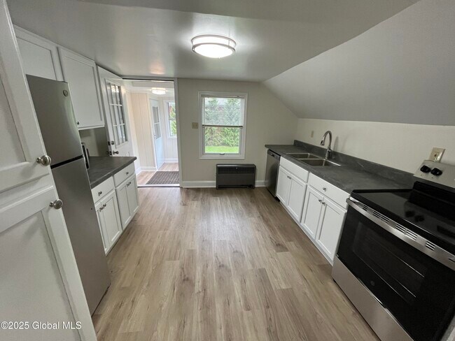Building Photo - 2680 NY-43