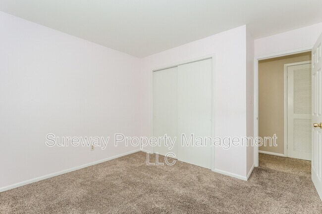 Building Photo - 108 Lowell Ct