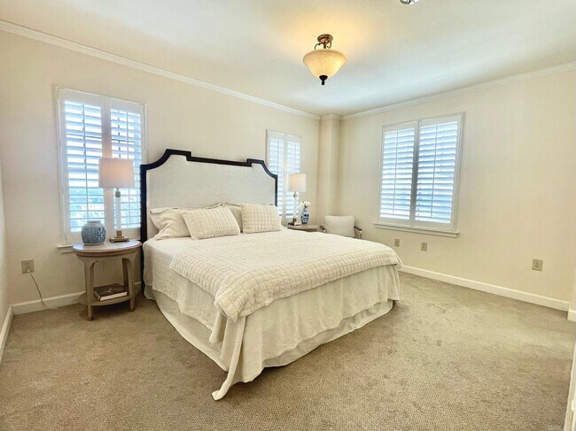 Building Photo - 523 S Louisiana St