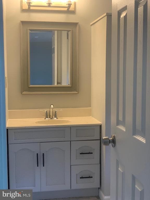 Building Photo - 63 Lincoln Dr