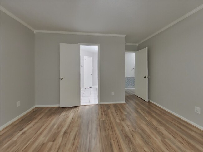 Building Photo - 18018 Heron Forest Ln