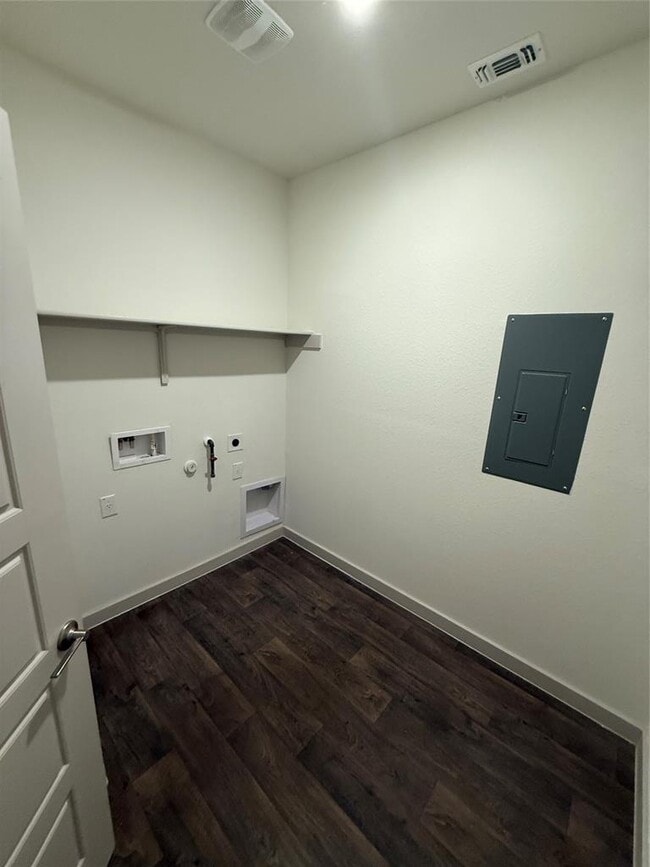 Building Photo - 14108 Boquist Dr