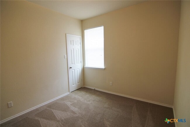 Building Photo - 341 Placid Meadow