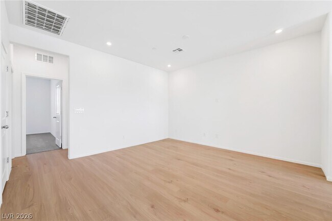 Building Photo - 351 Cymbal Pl