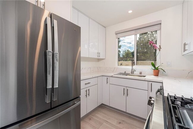 Building Photo - 6201 Shoup Ave