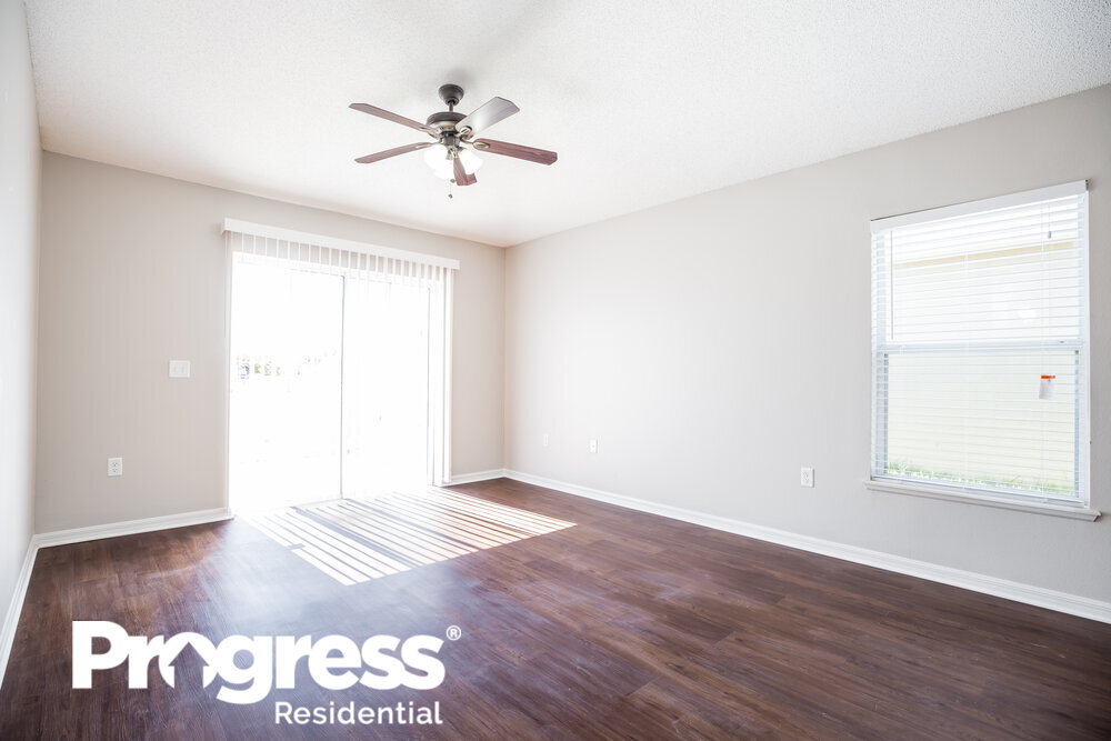 Building Photo - 5470 Silver Thistle Ln