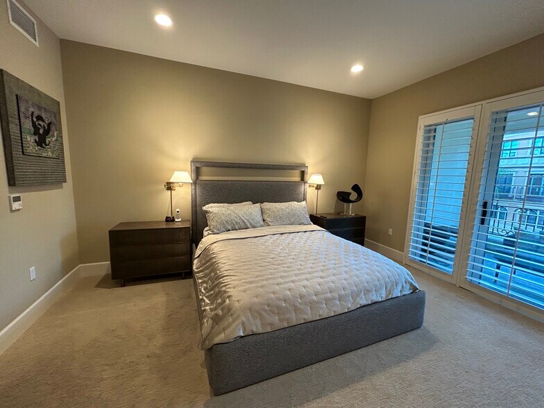 Building Photo - 23500 Park Sorrento