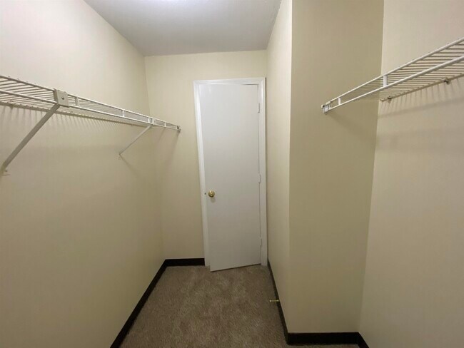 Building Photo - 143 Eastern Ave