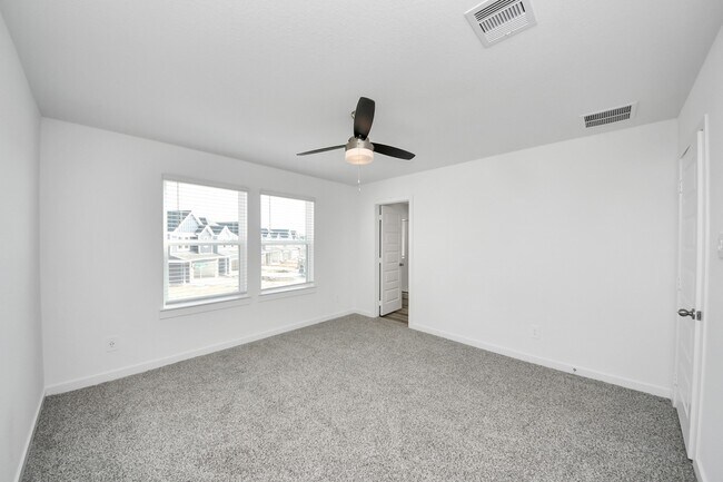 Building Photo - 10326 Penryn Frst Trl