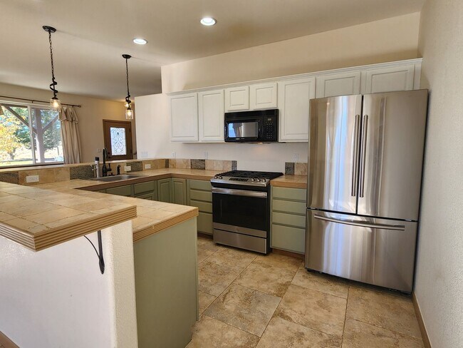 Building Photo - 2185 Quail Valley Ln