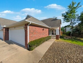 Building Photo - This Just-Updated 3-Bedroom, 2-Bathroom Townhouse Is Everything You’ve Been Looking For!