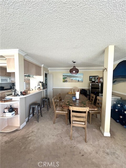 Building Photo - 625 Esplanade