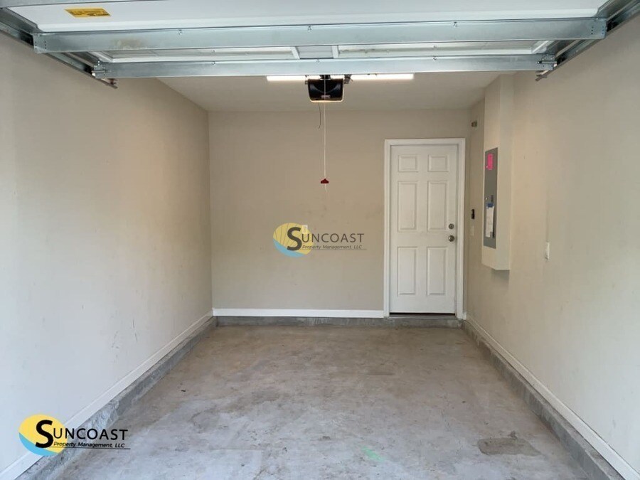 Building Photo - 1289 Neva St