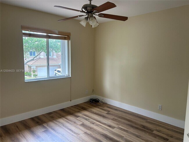 Building Photo - 15851 SW 10th St