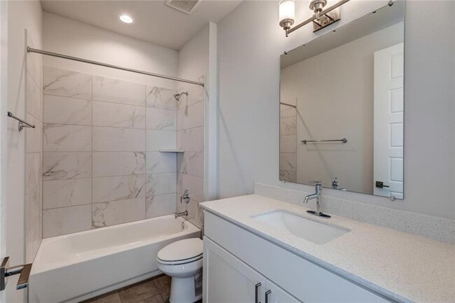 Building Photo - 4600 Freedom Dr