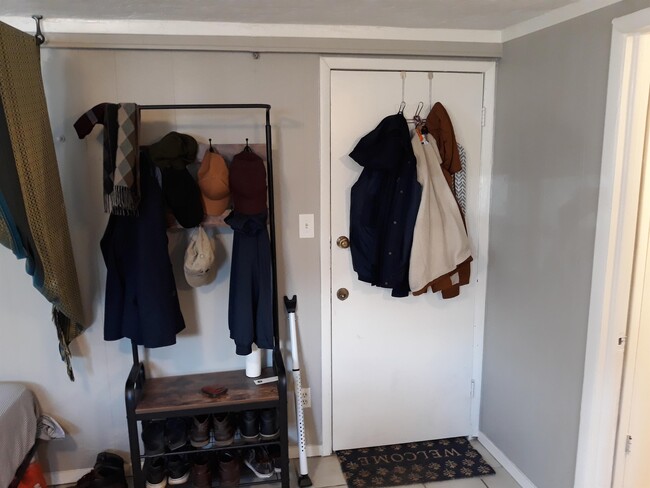 Building Photo - 518 NW 12th St