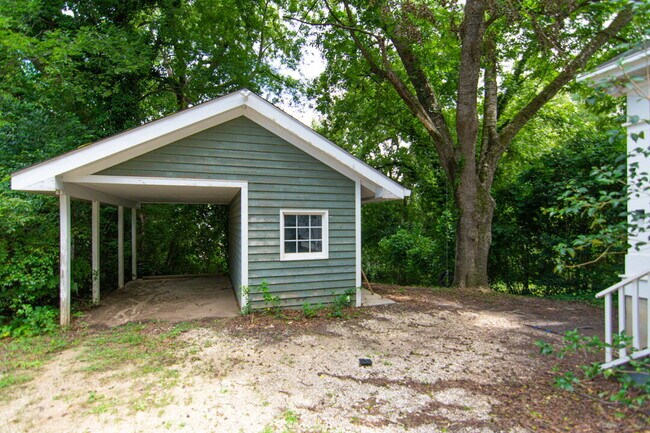 Building Photo - 26 Bagwell Ave