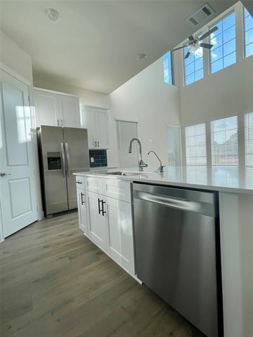 Building Photo - 8909 Shoppers Ln