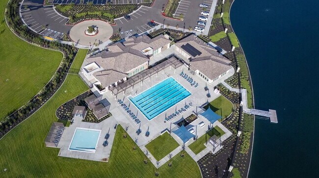 Building Photo - 10925 Admiral Cove Way