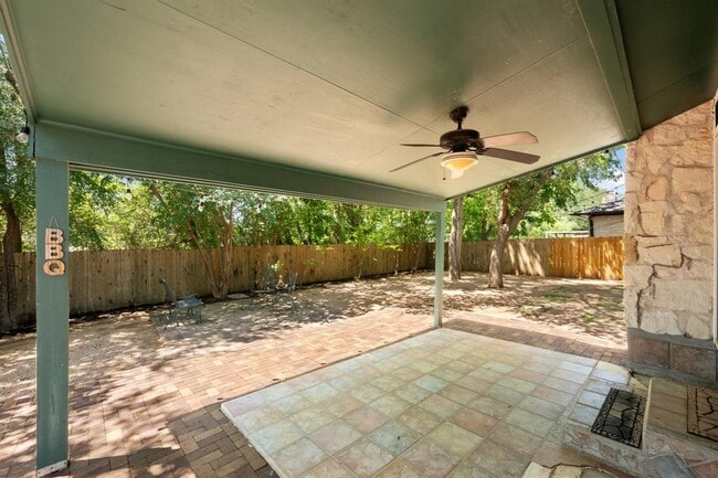 Building Photo - 3303 Sanderling Trail