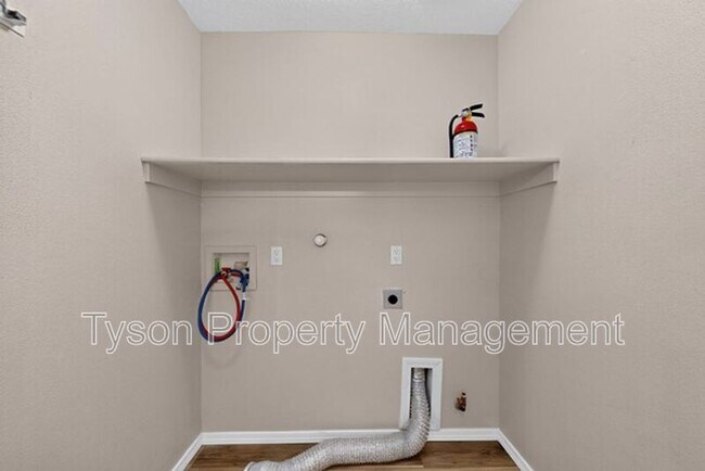 Building Photo - 10912 Dream Weaver Dr NW