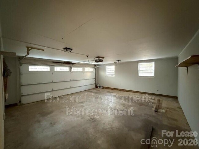 Building Photo - 9419 Brenda Ann Rd