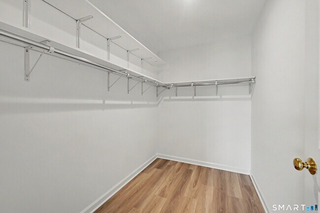 Building Photo - 21 Whitmore Ln