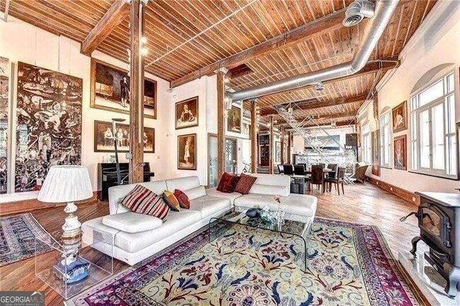 Building Photo - 161 Mangum St SW