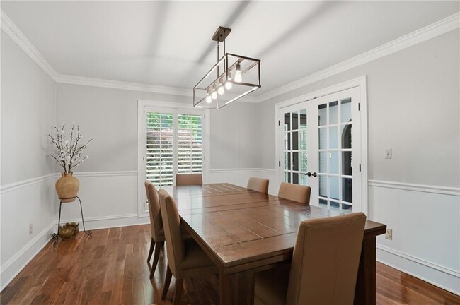 Building Photo - 1180 St Andrews Cir